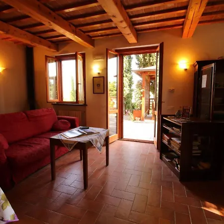 Spacious Farmhouse In With Private Terrace Prázdninový dům *
