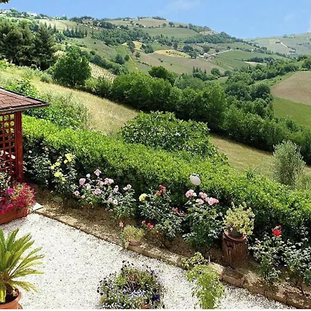 Spacious Farmhouse In With Private Terrace * 몬테카로토
